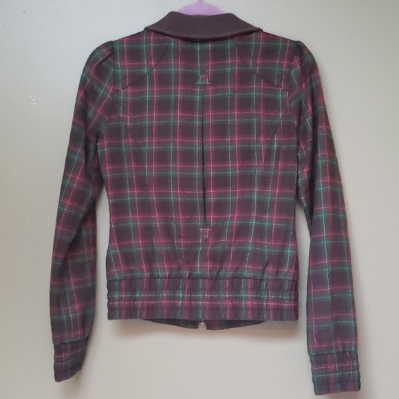 🌻BUNDLE 2/$30🌻 Rubbish Plaid Fitted Jacket - Picture 2 of 6